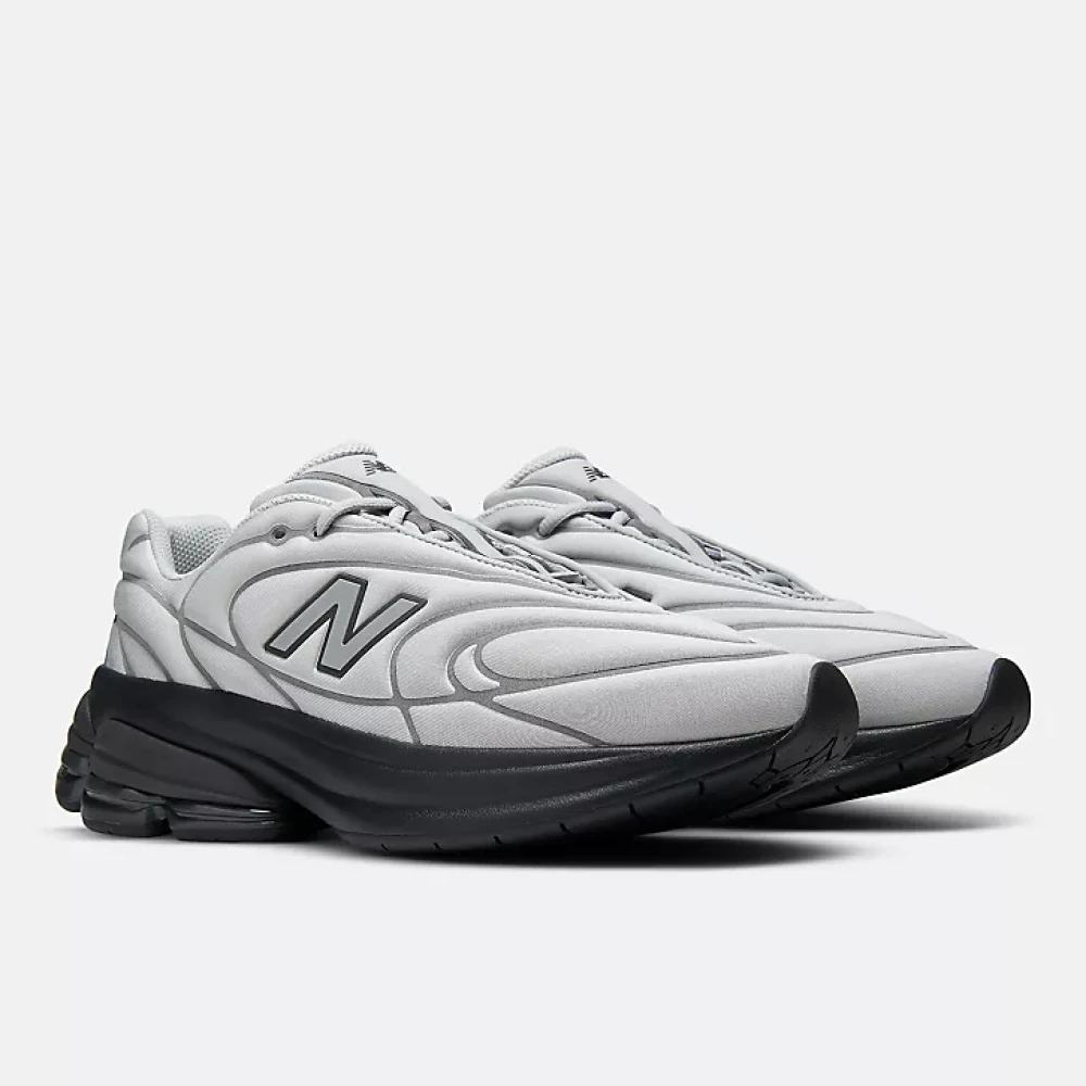 https://cdn.infinitysport.com.py/products/f7689439-de56-479e-b605-a38174ba2554.webp